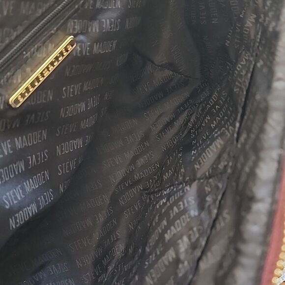 Plum Steve Madden Quilted Blexi Crossbody Bag - Picture 11 of 12